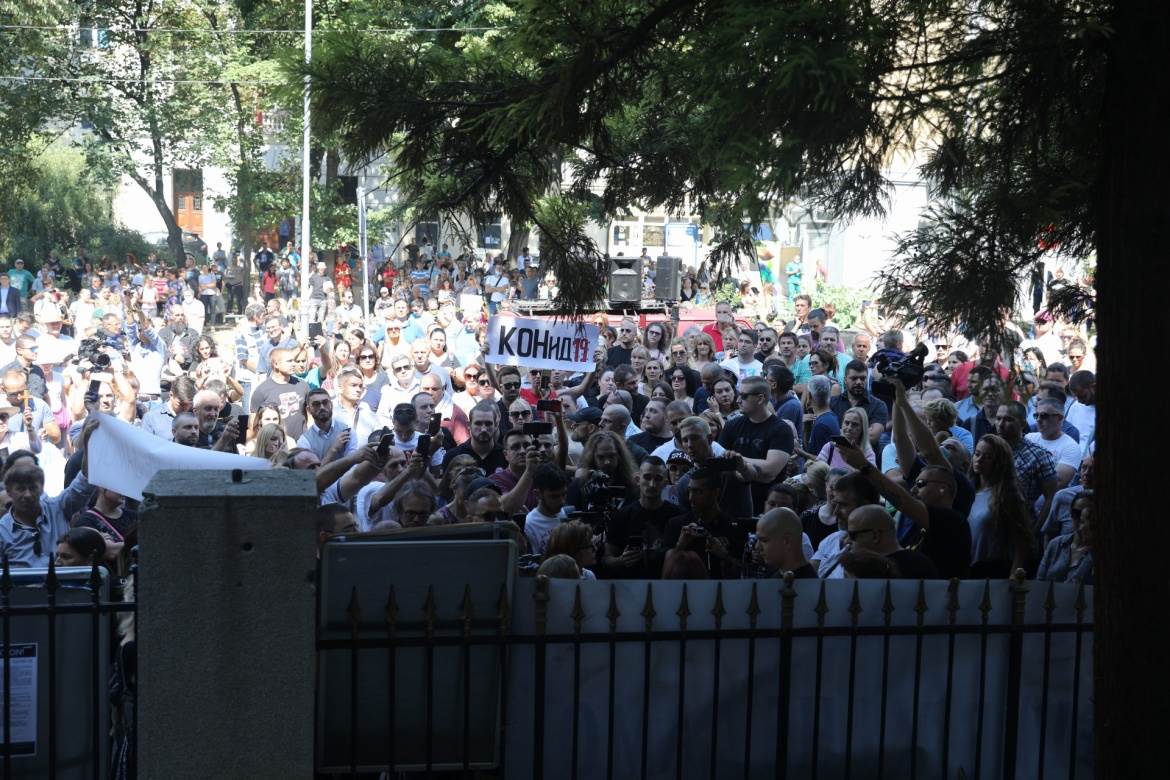 antivakseri protest batut korona vakcina iz kine testiranje lončar video