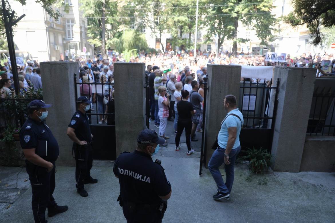 antivakseri protest batut korona vakcina iz kine testiranje lončar video