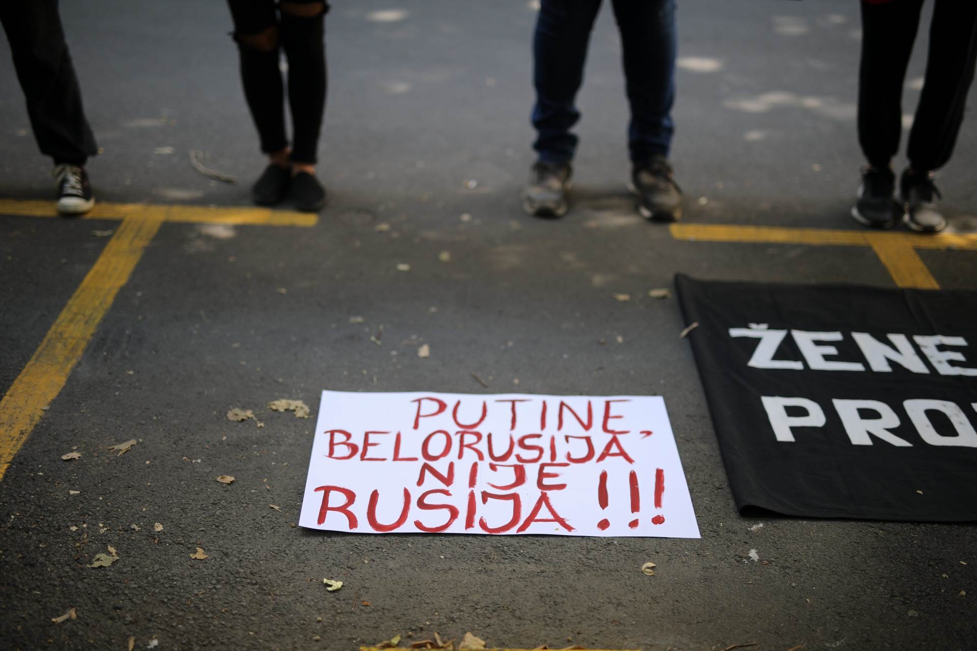 Beograd protest ambasada Belorusije žene u crnom