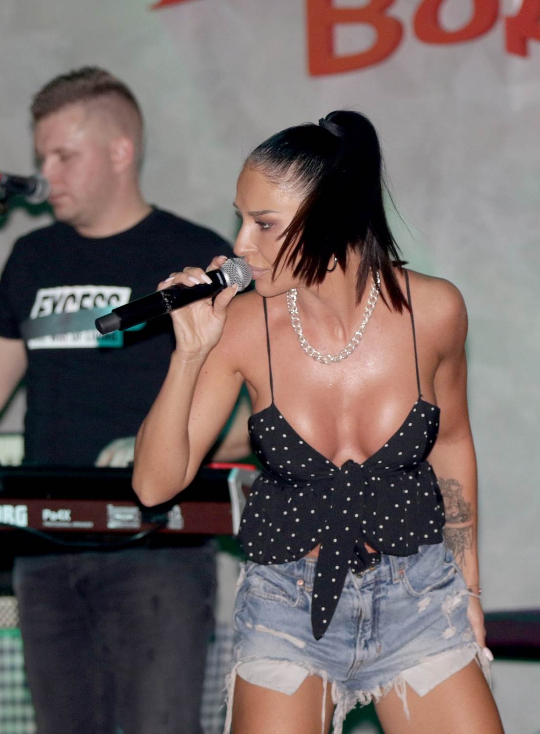 Katarina Živković nastup Beograd stajling silikoni