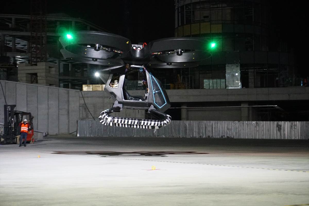 Leteći automobil test autonomno leteće vozilo fotografije