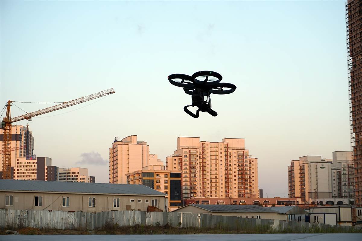 Leteći automobil test autonomno leteće vozilo fotografije