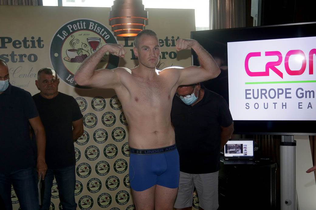 Marko Nikolić Veljko Ražnatović boks meč poluteska-kategorija-WBC