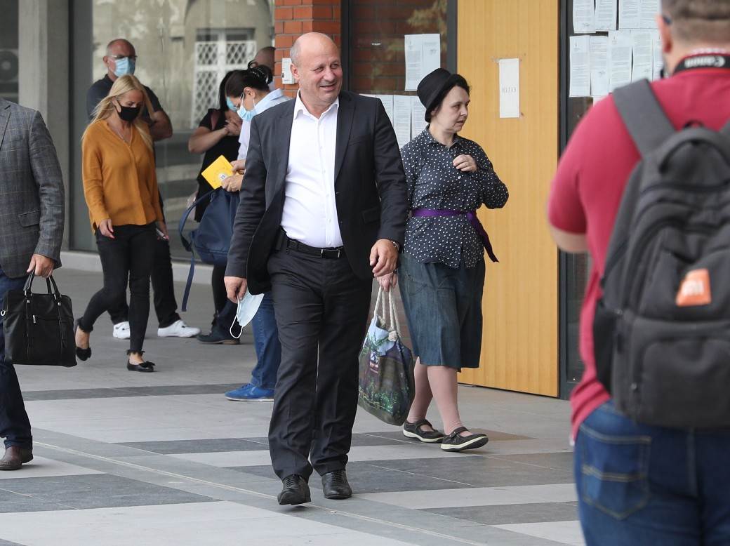 General Dragiša Simić Palata pravde došao taksijem nema kola Dragiša Simić Ljupka Stević raskid