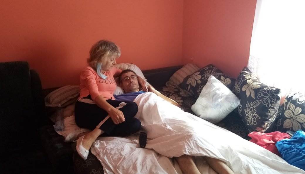 Samohrana majka nepokretna deca Topola