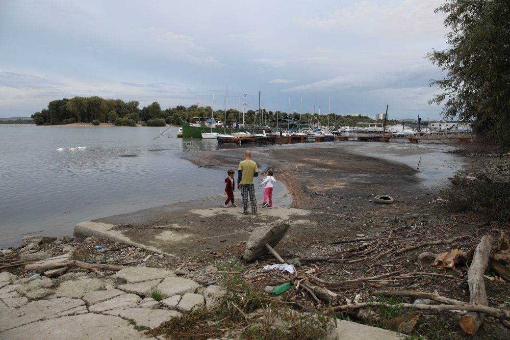 zemunski kej fekalije dunav smrad