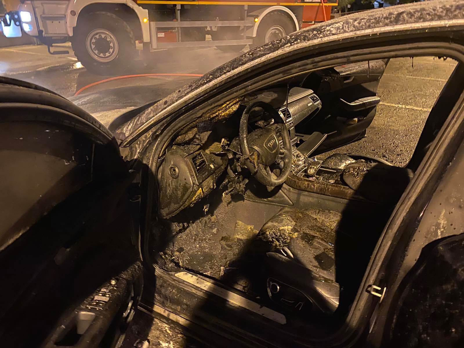 Dragan Antić dignut automobil u vazduh