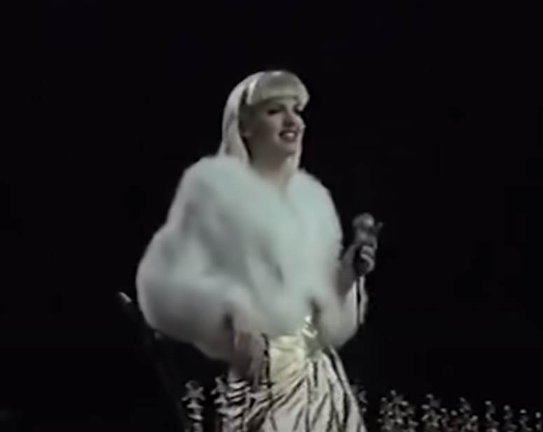 Potresna umrlica Jelene Karleuše ubijenom vereniku kog je ljubila raskomadanog