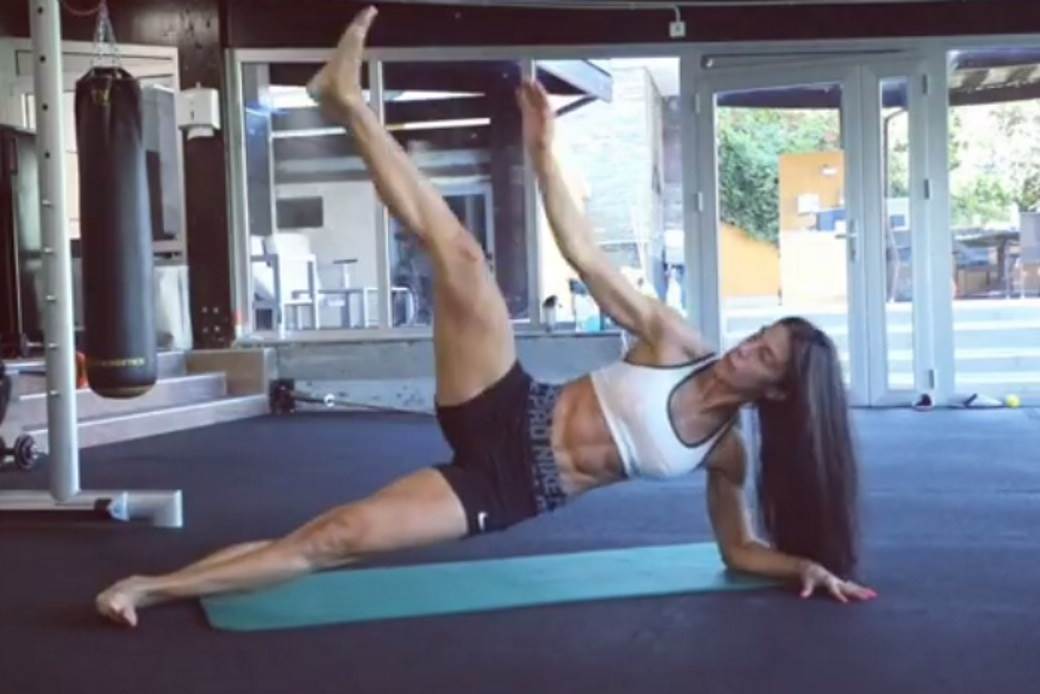 Ivana Španović u venčanici fotografije sa svadbe sa Markom Vuletom