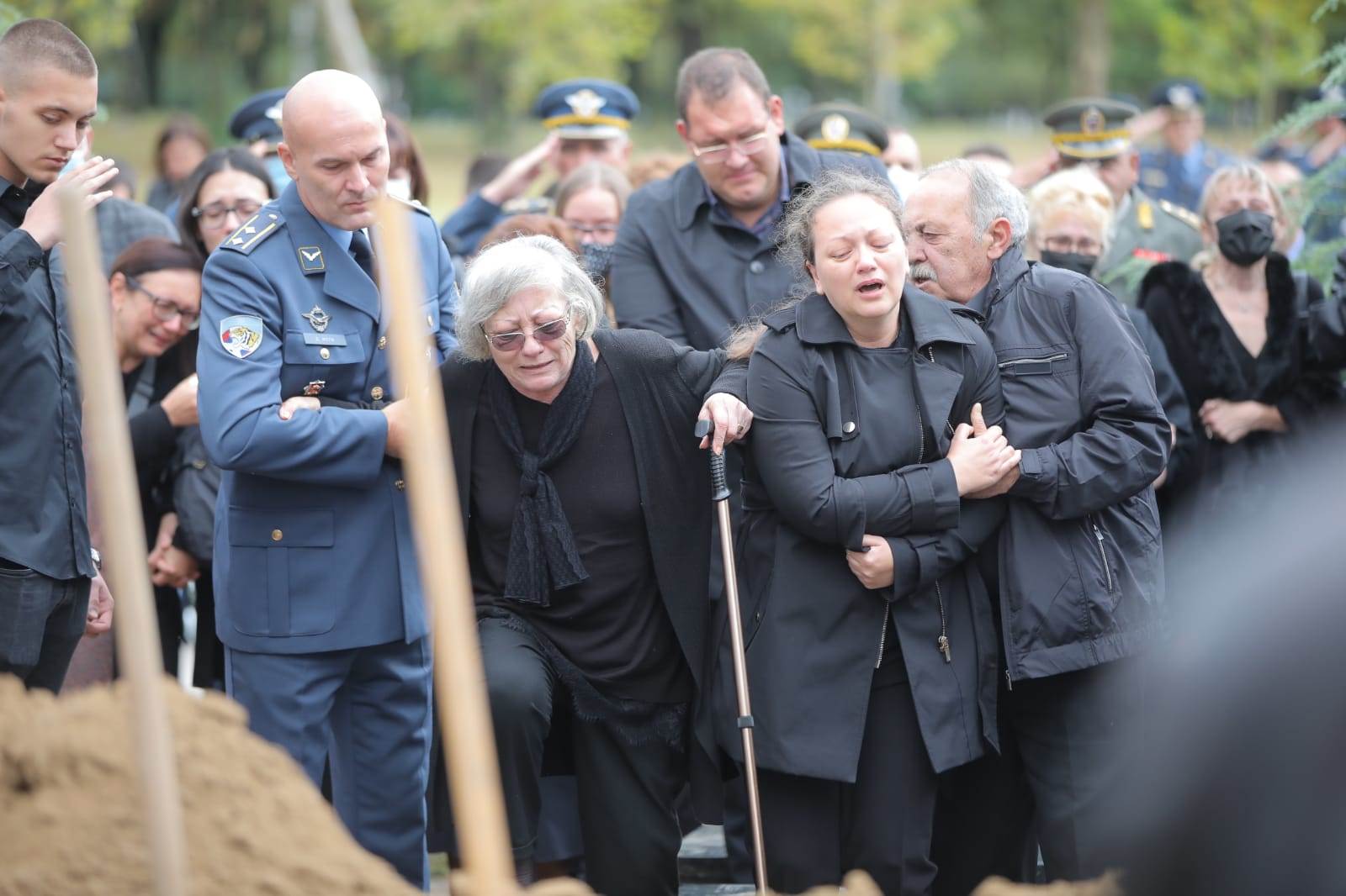 Pilot Dejan Krsnik sahrana foto