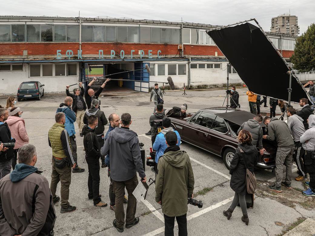 Zlatni dečko film i serija na Superstar TV