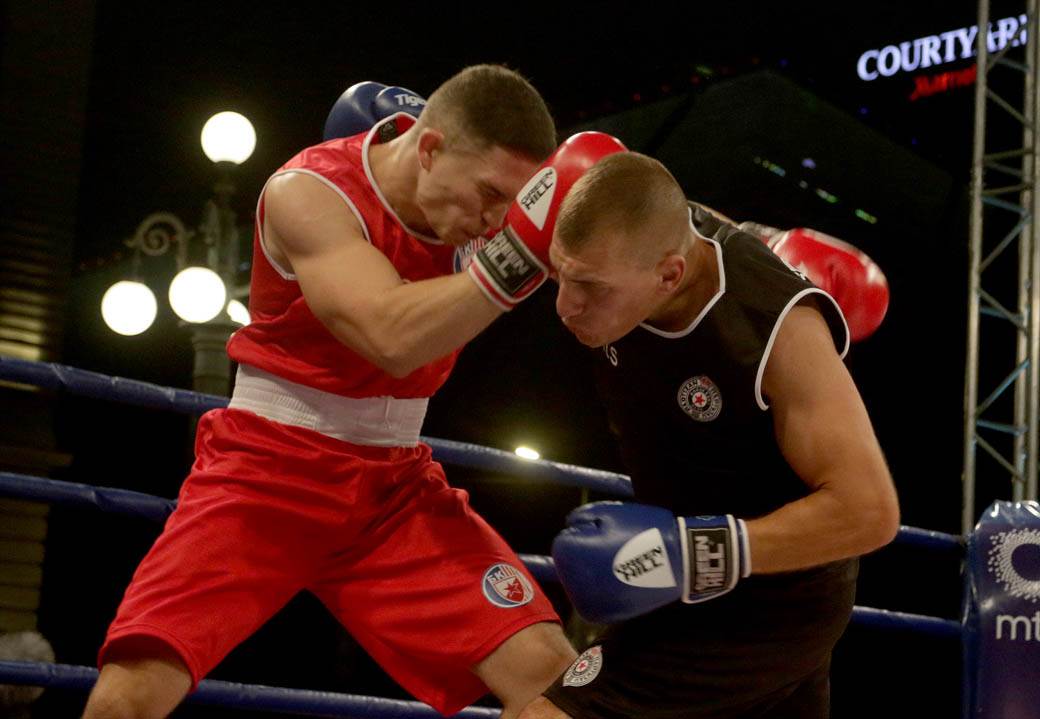 Crvena zvezda-Partizan-boks-Beograd-Trg-Republike-fotografije