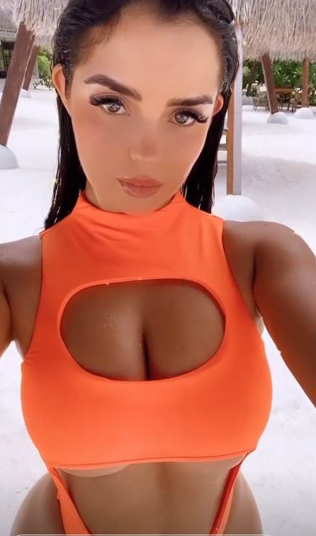 Demi Rouz guza Maldivi Instagram foto