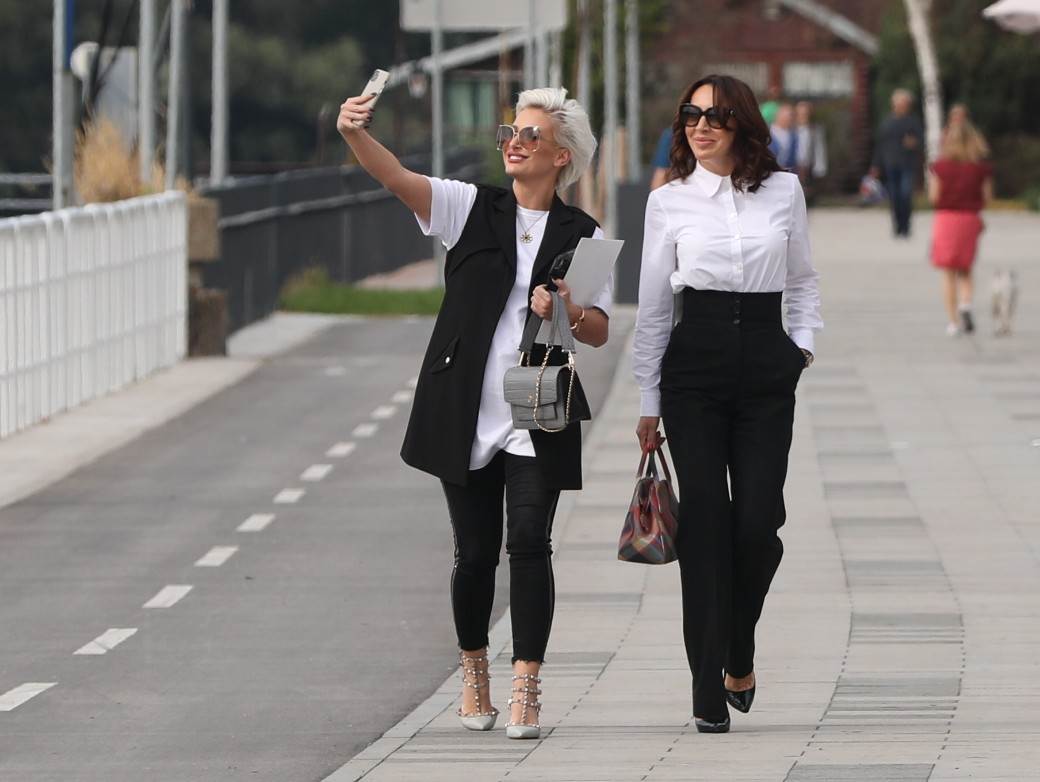 Dušica Jakovljević napisala pesmu Romani Panić pa je rasplakala