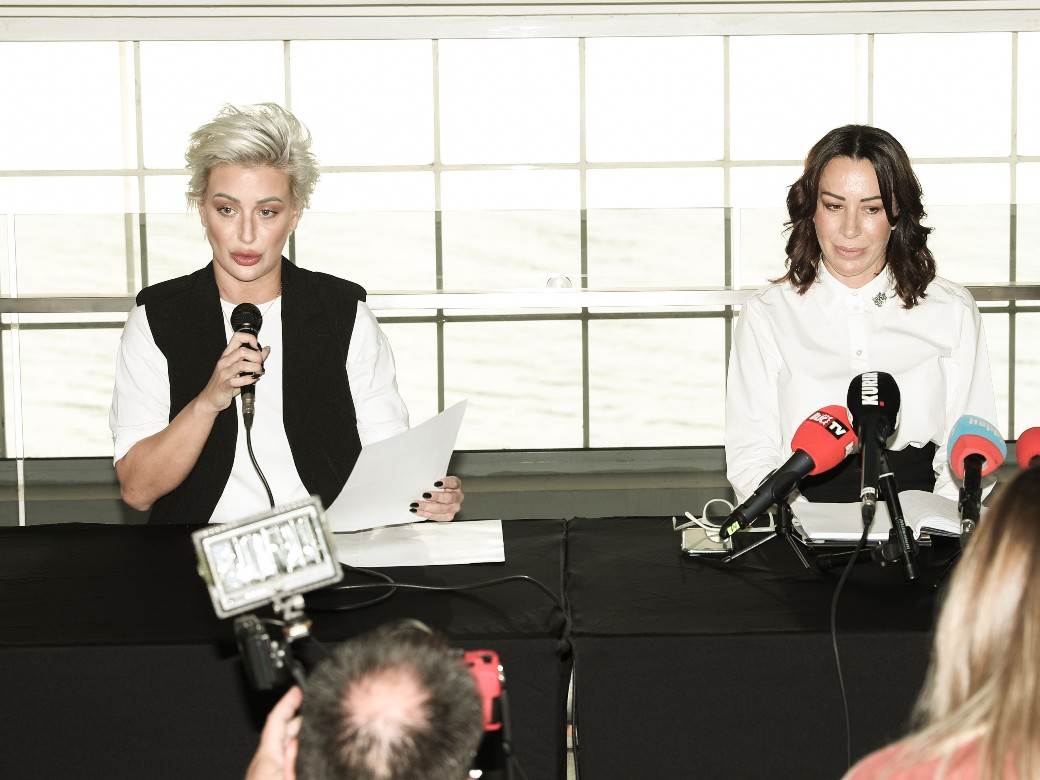 Dušica Jakovljević napisala pesmu Romani Panić pa je rasplakala