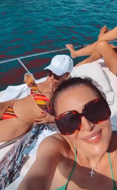 Ceca Ražnatović u kupaćem Ceca na Instagramu slike i snimci s jahte Ceca na Kipru FOTO, VIDEO