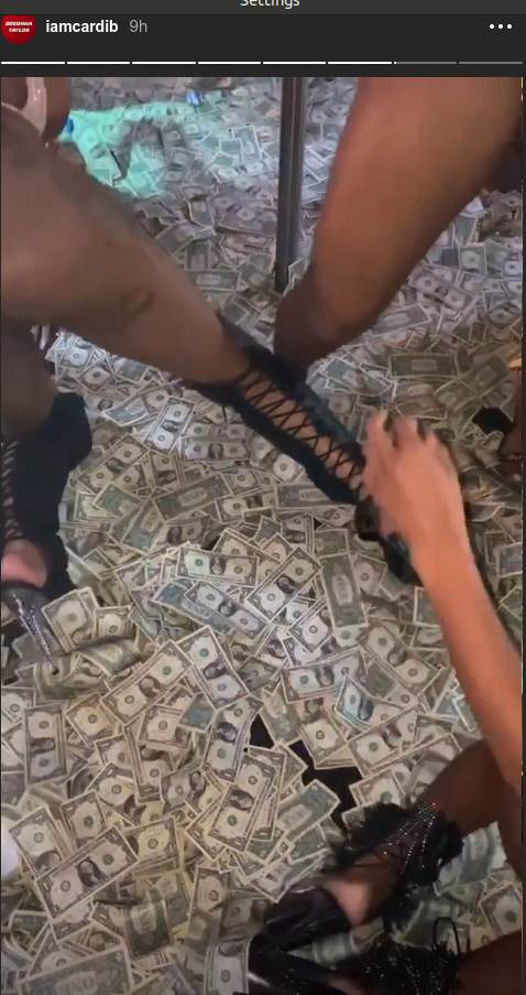 Cardi B rođendan striptizete alkohol Instagram foto