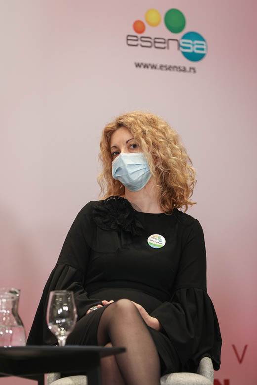 Lepa i srećna konferencija zdravlje žene