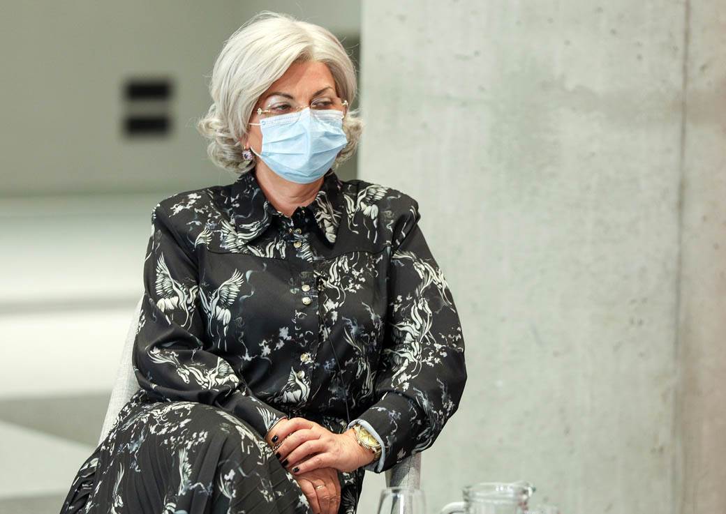 Lepa i srećna konferencija zdravlje žene