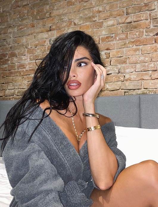 jovana djordjevic seksi slike zena filipa djordjevica