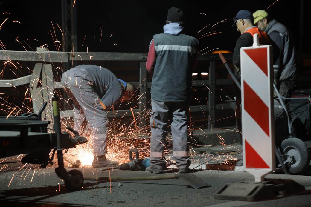 Pančevački most radovi rekonstrukcija gužva u saobraćaju fotografije