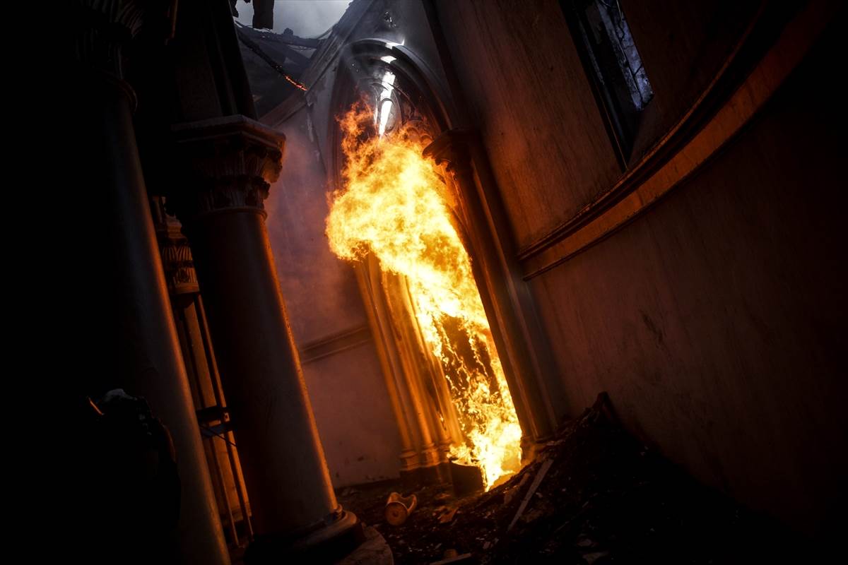 Čile protesti demonstracije polcija neredi fotografije