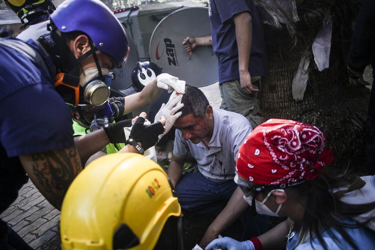 Čile protesti demonstracije polcija neredi fotografije