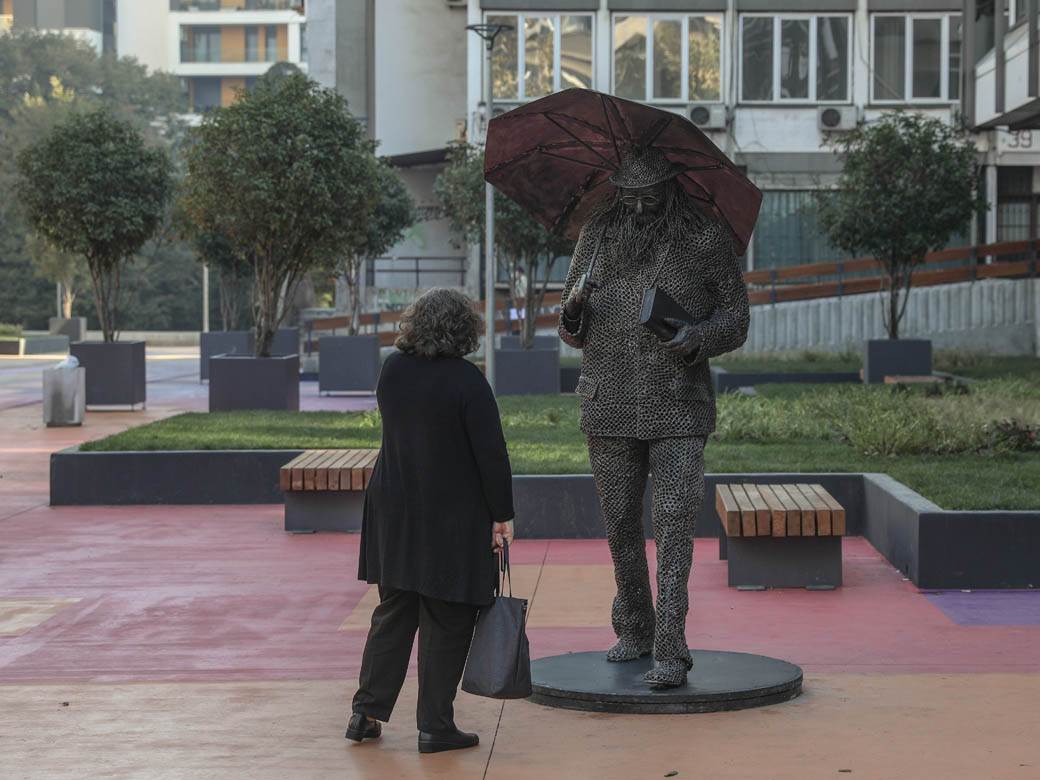 Raša Popov spomenik Beograd rasprava drustvene mreze