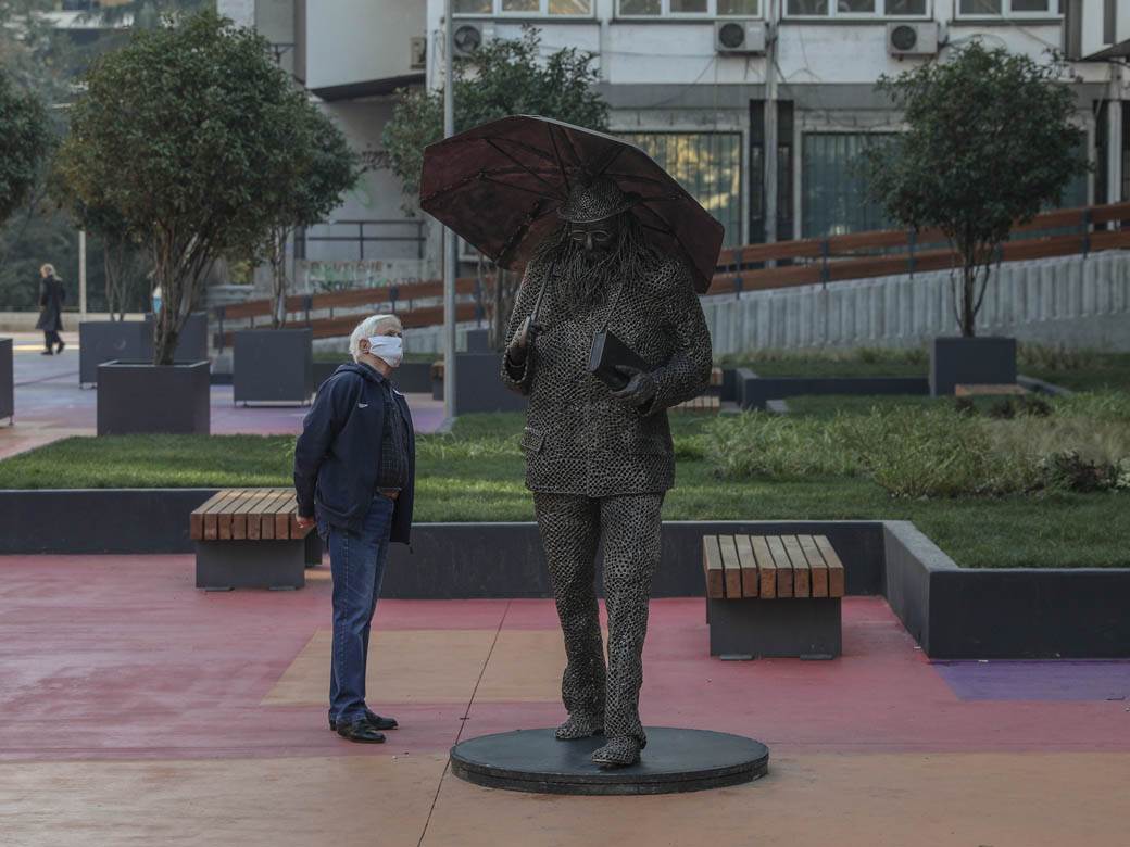 Raša Popov spomenik Beograd rasprava drustvene mreze