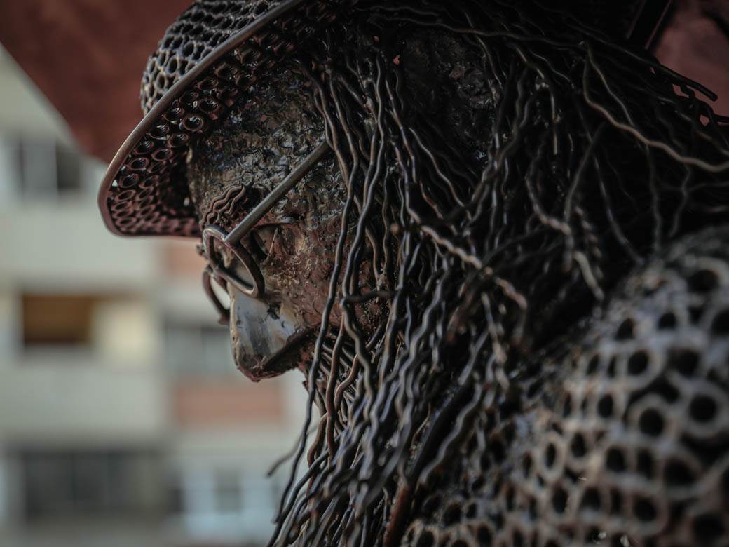 Raša Popov spomenik Beograd rasprava drustvene mreze