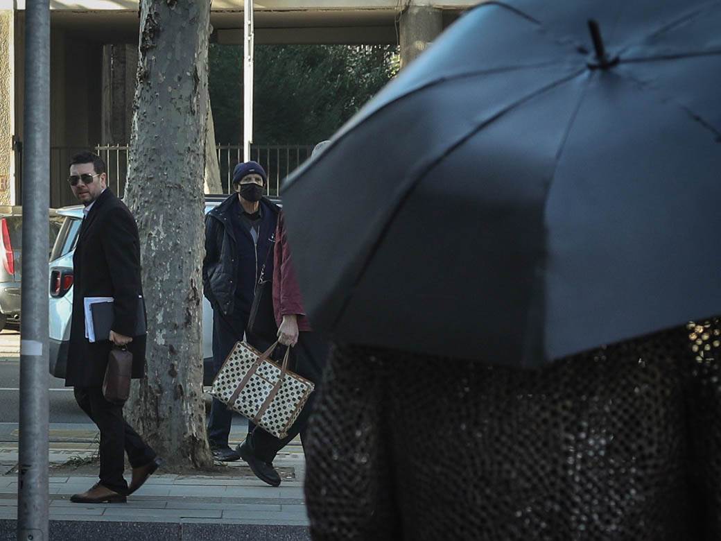 Raša Popov spomenik Beograd rasprava drustvene mreze