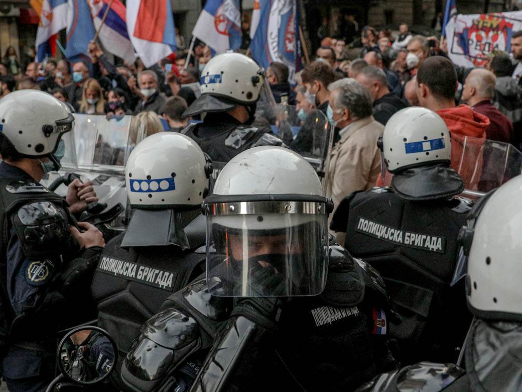 mirdita dobar dan policija neredi zavetnici czkd fotografije