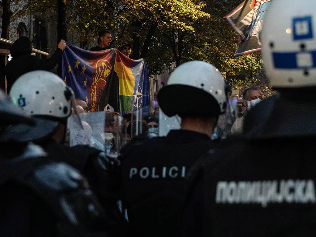 mirdita dobar dan policija neredi zavetnici czkd fotografije