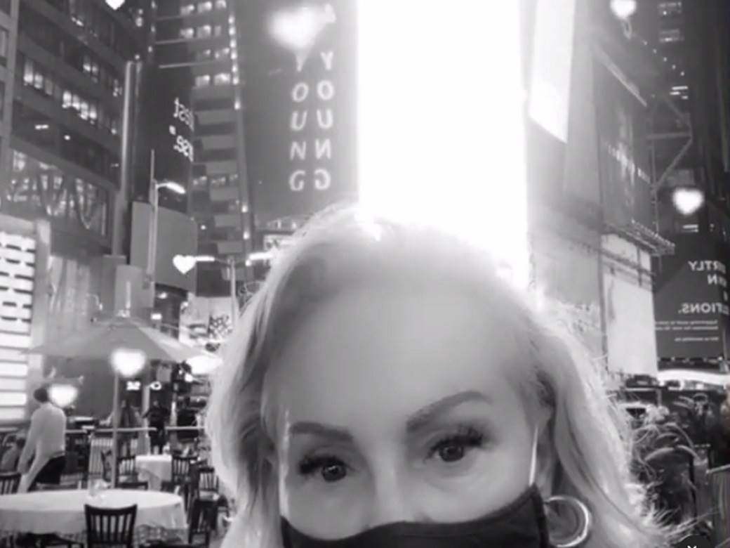 lepa brena bez sminke instagram foto