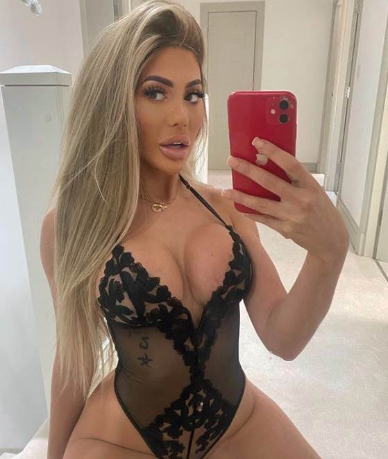 kloi feri zgodno telo donji ves nova godina video