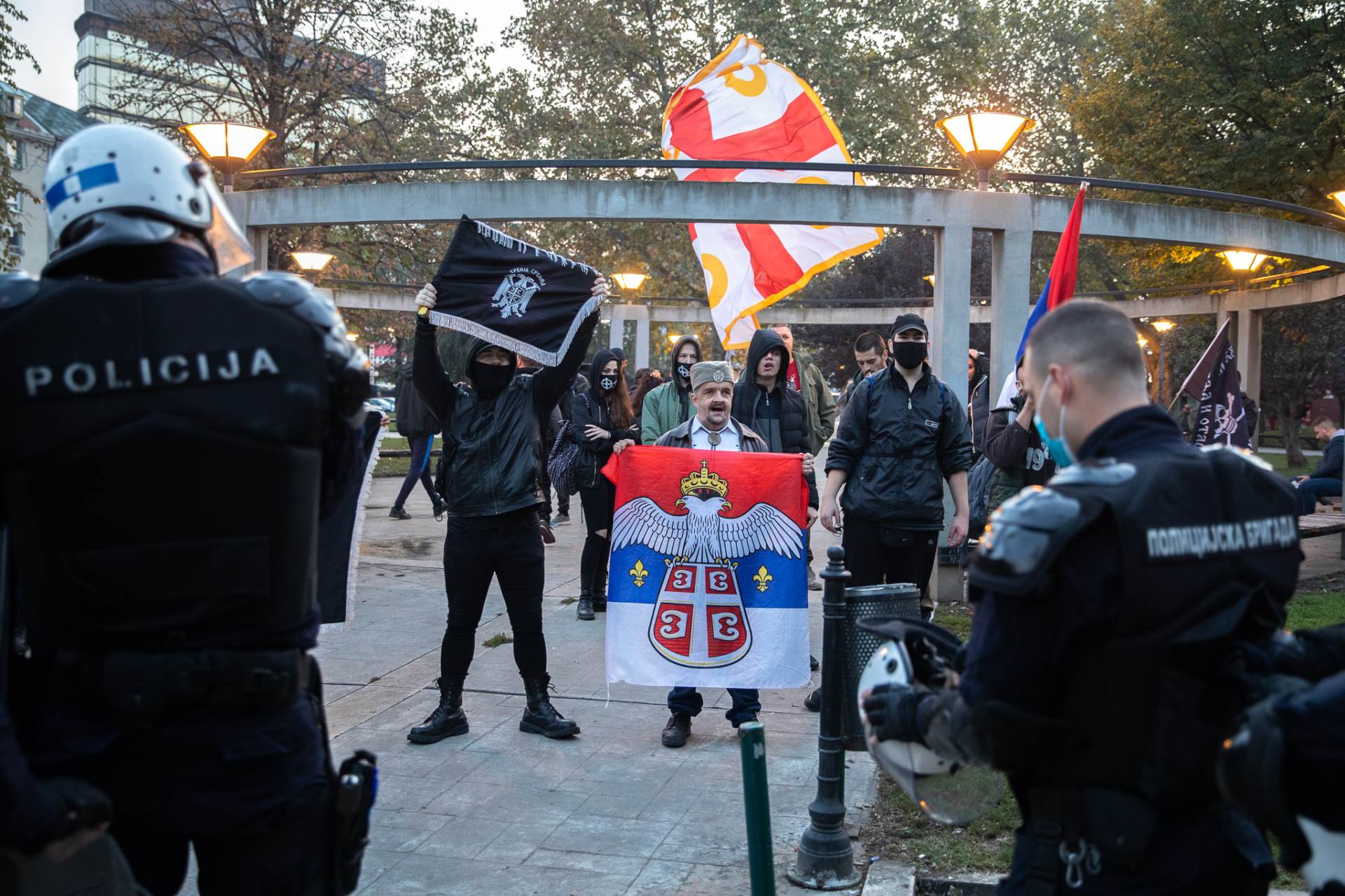 narodne patrole migranti desnica desničari