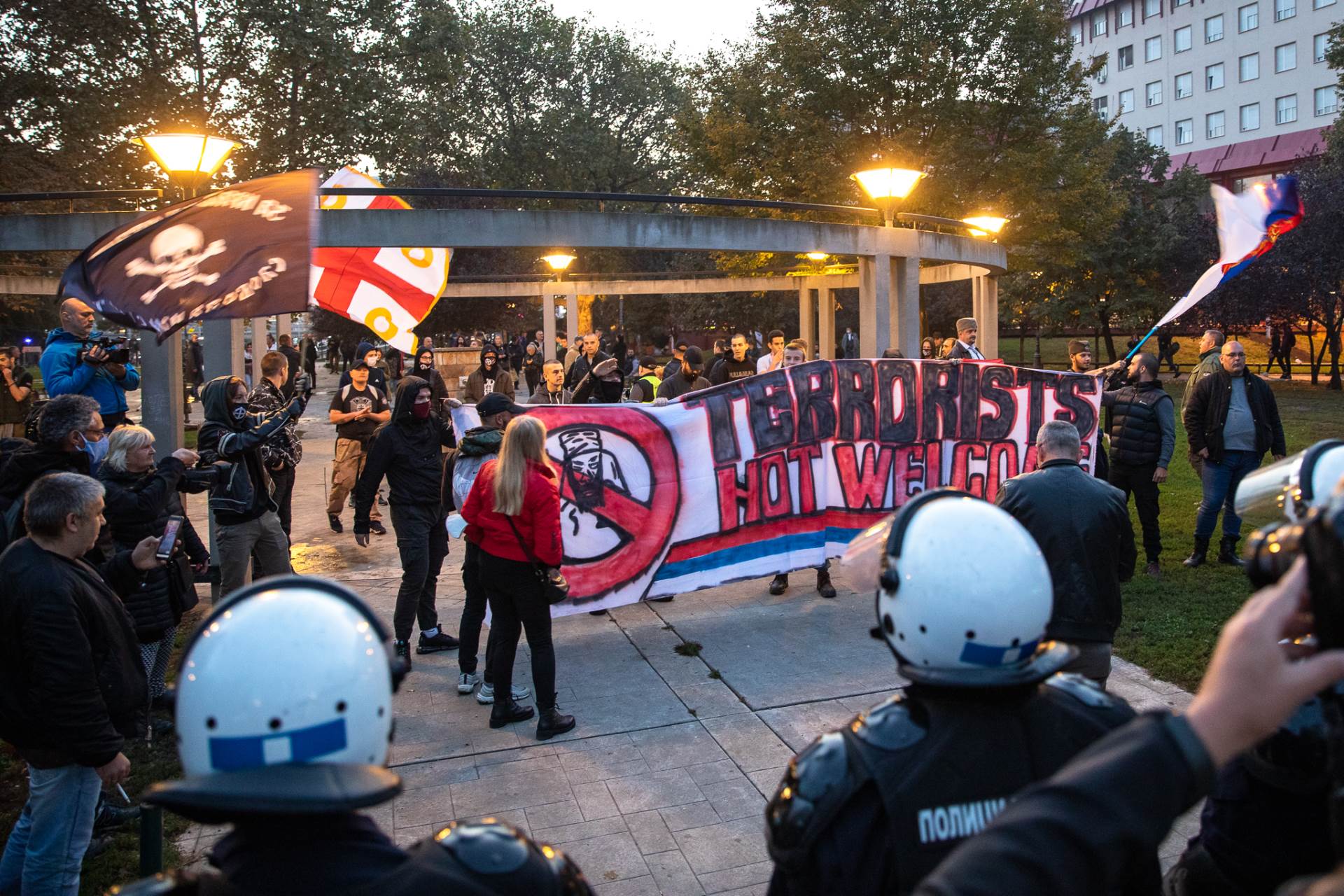 narodne patrole migranti desnica desničari