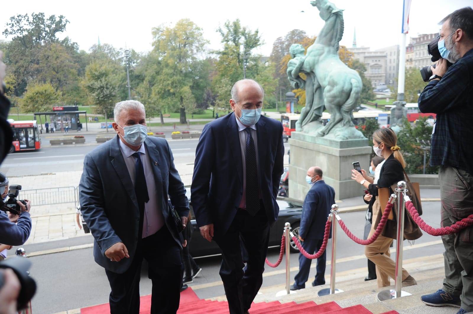nova vlada-ana brnabic-ekspoze-predstavljanje clanova