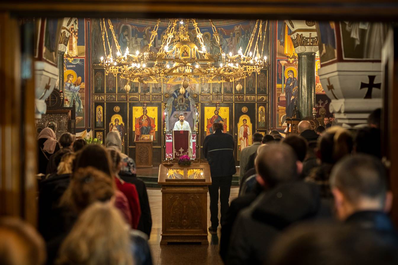 amfilohije umro paljenje sveca u beogradu