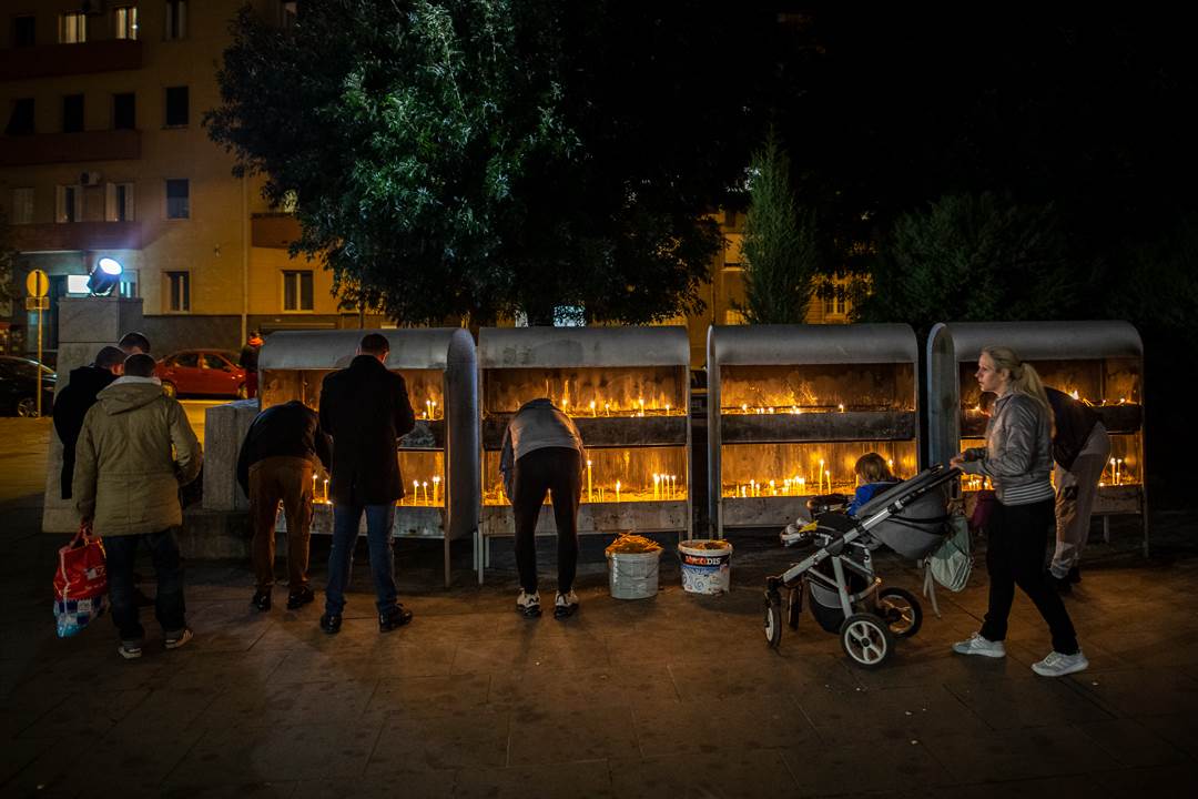 amfilohije umro paljenje sveca u beogradu