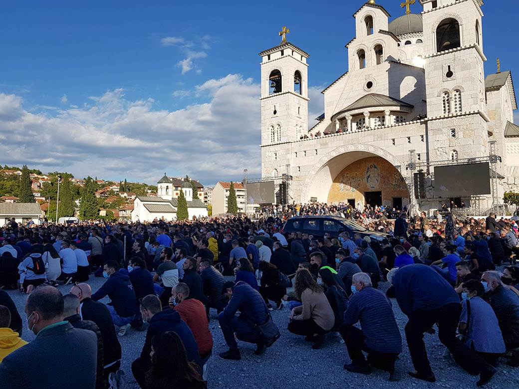 amfilohije-podgorica-docek-hram