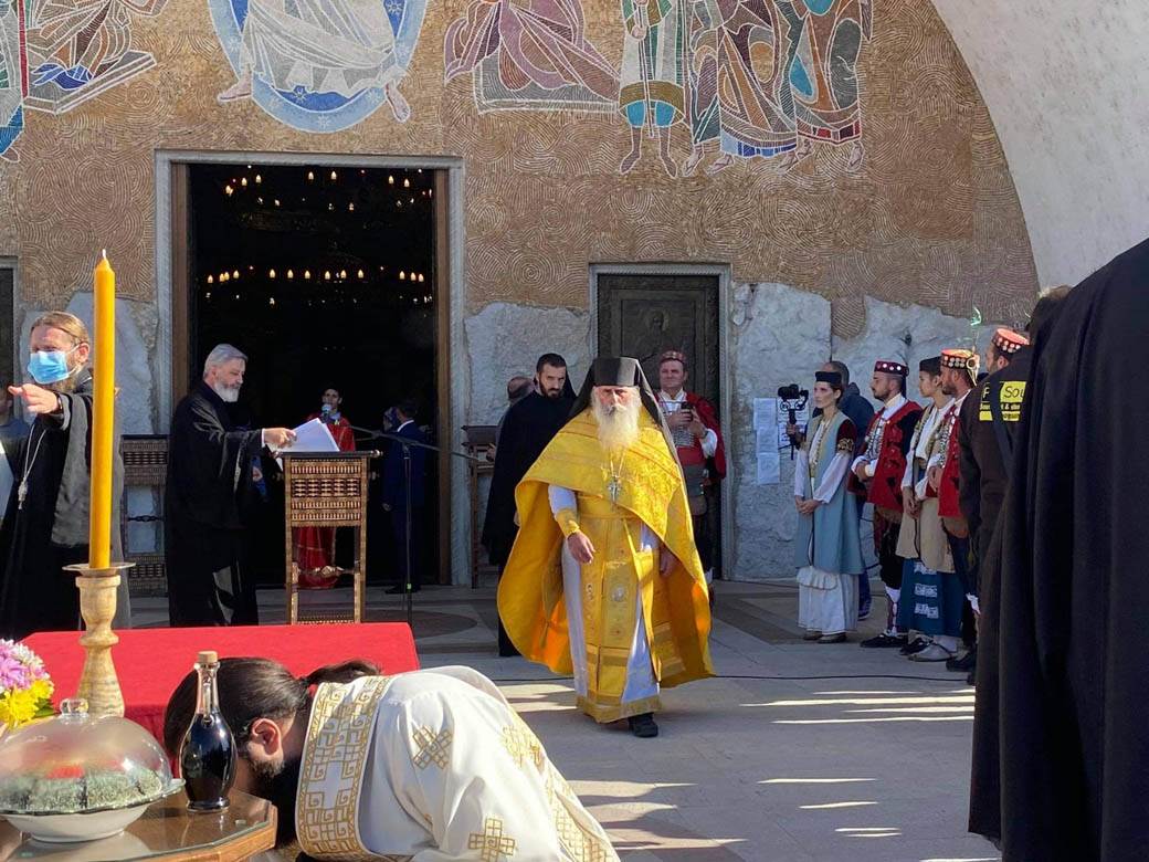 smrt amfilohije testament otvaranje