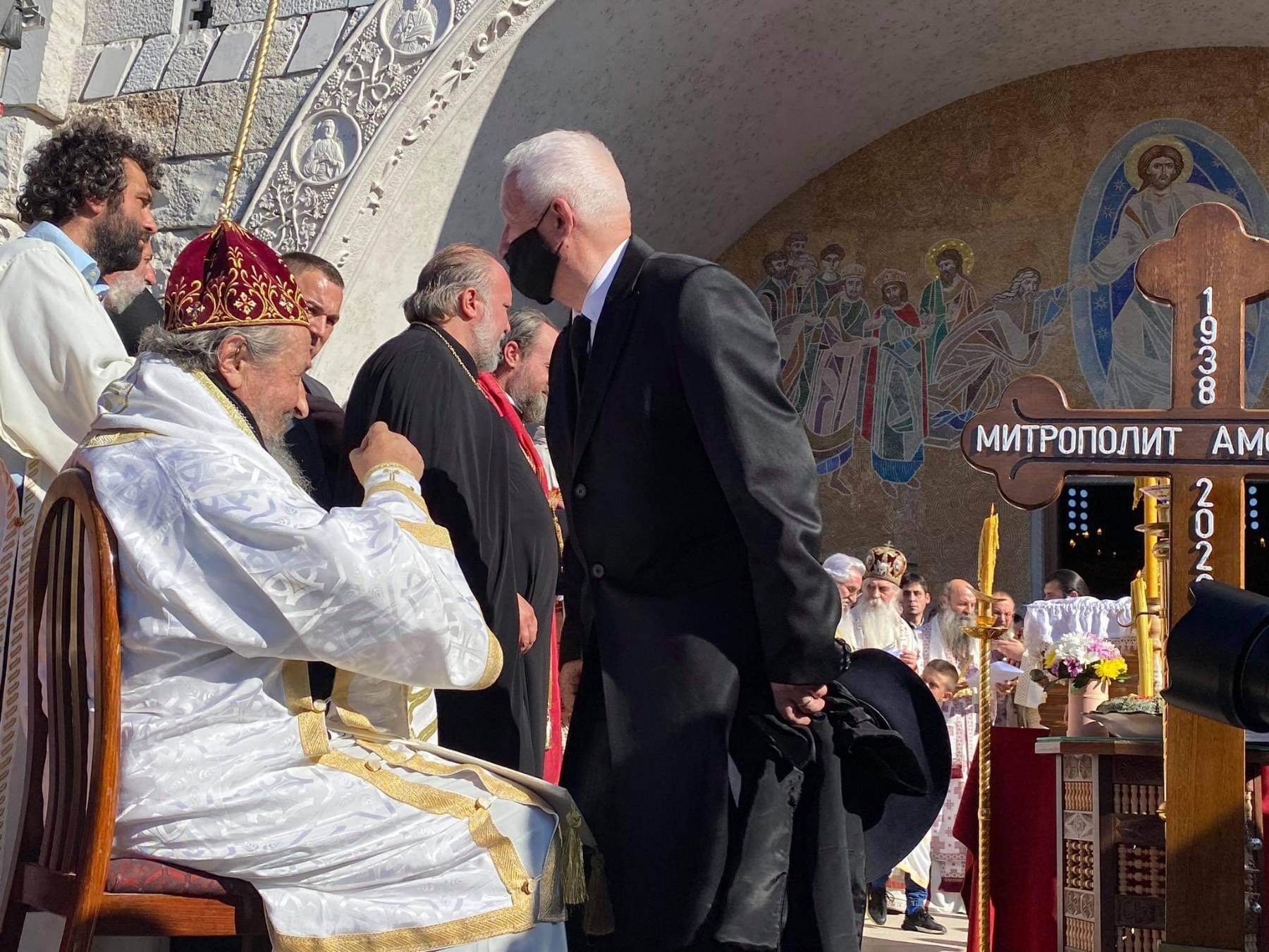 smrt amfilohije testament otvaranje