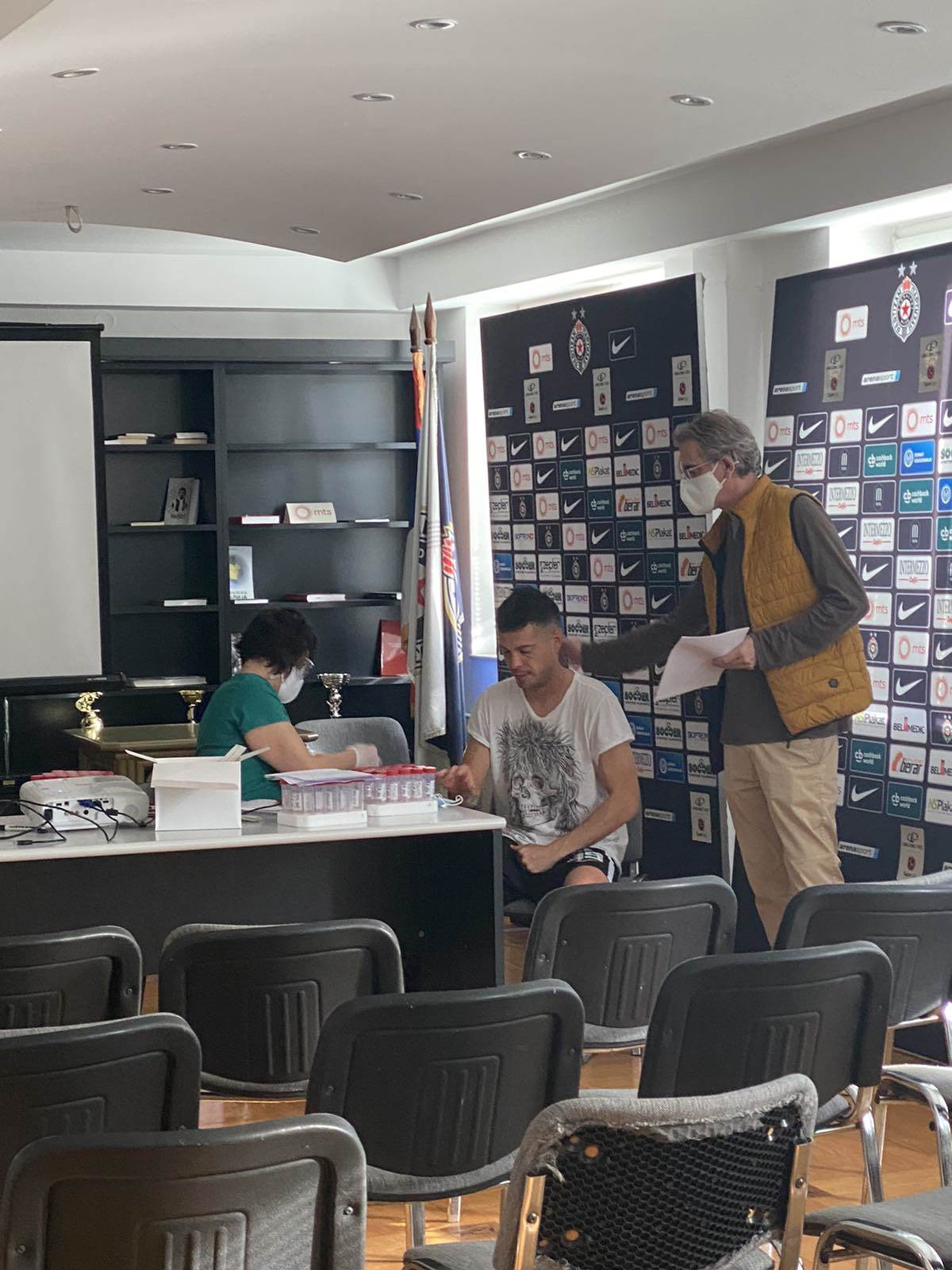 fk partizan vladimir stojkovic korona virus testiranje