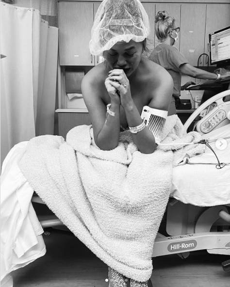 Porodila se Krisi Tajgen