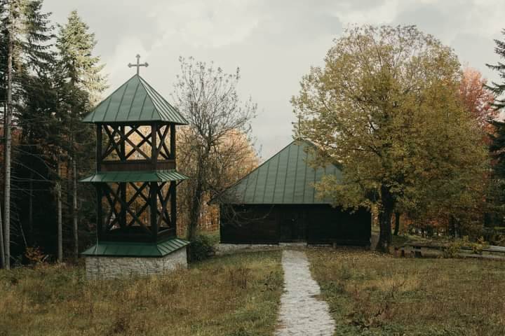 bobija ljubovija azbukovica