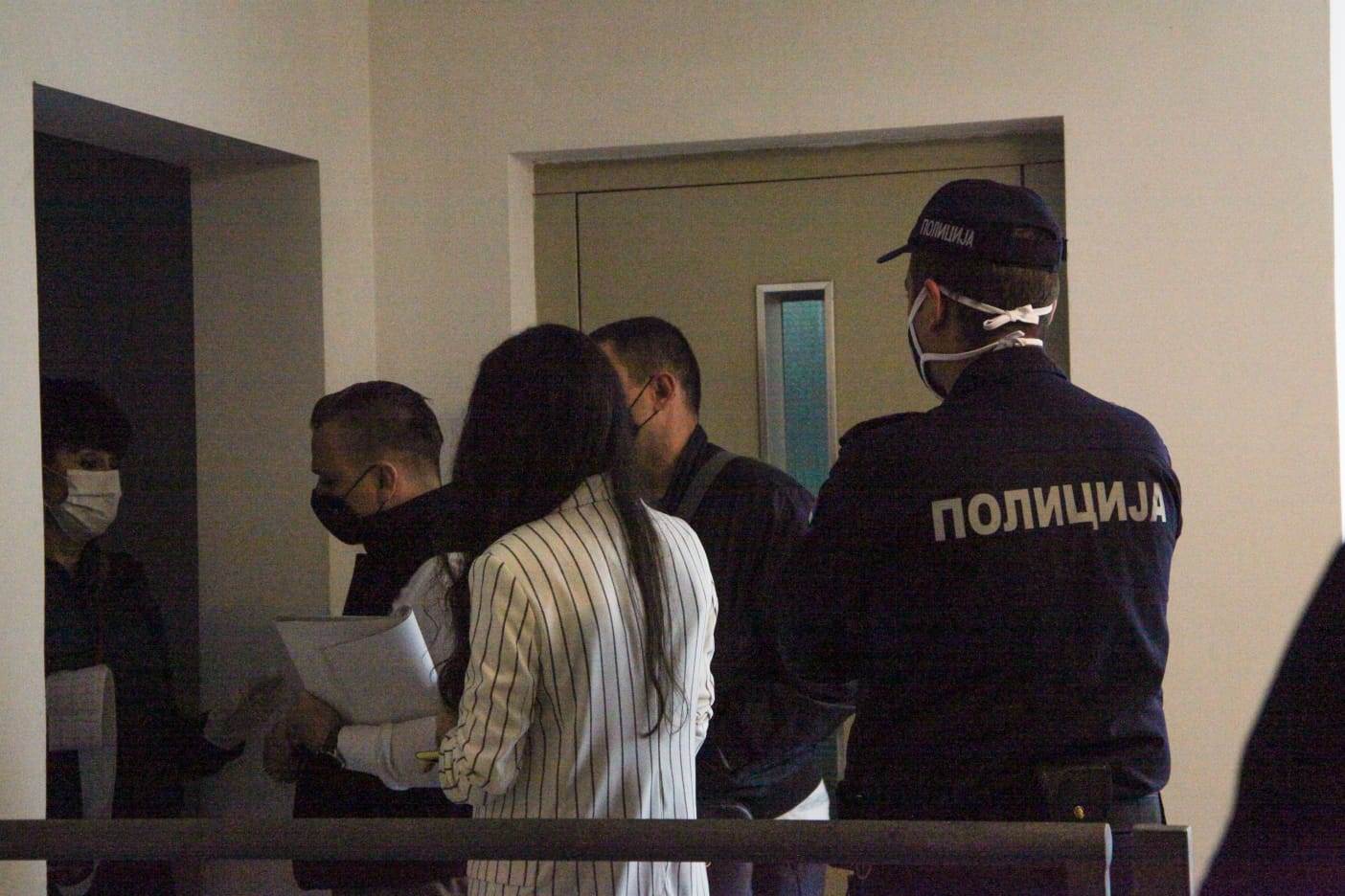 aca lukas hit tvit dejan popovic tigar izvrsitelji dugovi