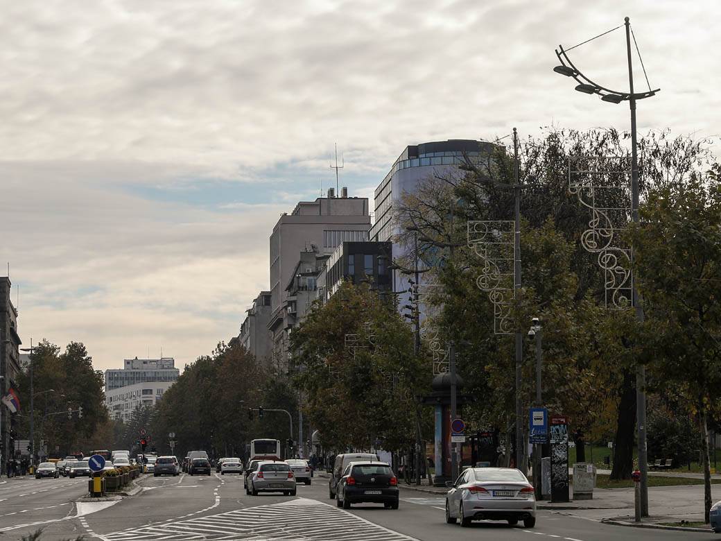 beograd novogodišnja rasveta postavljanje ukrašavanje ulica počelo kasnije fotografije