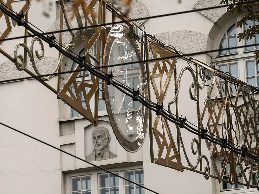 beograd novogodišnja rasveta postavljanje ukrašavanje ulica počelo kasnije fotografije