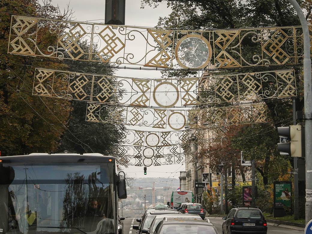 beograd novogodišnja rasveta postavljanje ukrašavanje ulica počelo kasnije fotografije